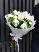 Букет с диантусами «Белый шепот»