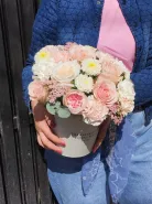 Композиция в коробке «Зефирная радость»