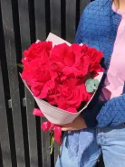 Букет с французскими розами «Малиновая радость»