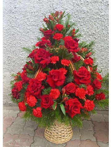 Корзина на возложение большая от интернет-магазина цветов в 