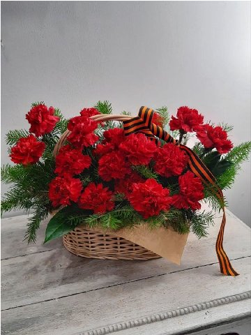 Корзина на возложение малая от интернет-магазина цветов в 