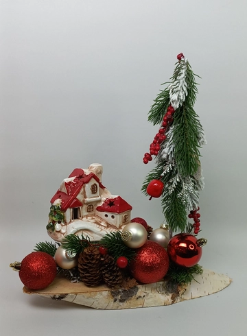 Новогодняя композиция &laquo;Зимняя сказка&raquo; от интернет-магазина цветов в 