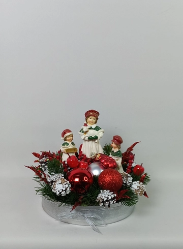 Новогодняя композиция &laquo;Дети вариант 3&raquo; от интернет-магазина цветов в 