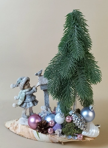 Новогодняя композиция &laquo;Сказочный лес&raquo; от интернет-магазина цветов в 