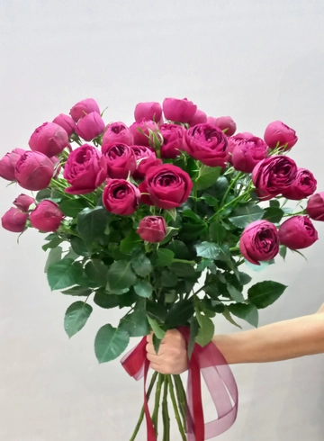 &laquo; К бургундскому&raquo; от интернет-магазина цветов в 