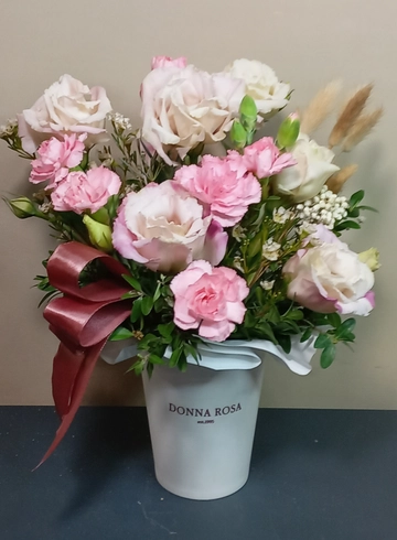 Композиция в коробочке &laquo; Для хорошего настроения&raquo; от интернет-магазина цветов в 