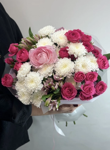 Сборный букет &laquo;Встреча&raquo; от интернет-магазина цветов в 