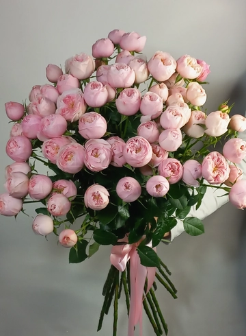 Монобукет из пионовидных кустовых роз &laquo; Cool Skin &raquo; от интернет-магазина цветов в 