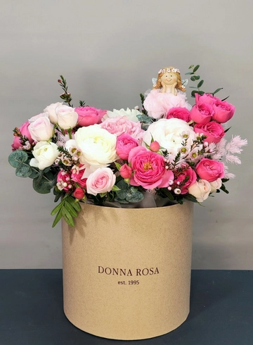 Цветы в коробке &laquo;Облако нежности&raquo; от интернет-магазина цветов в 