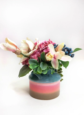 Композиция  &laquo;Магнолия&raquo; от интернет-магазина цветов в 