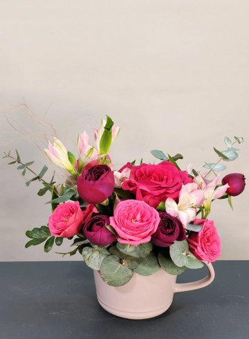 Композиция в кашпо &laquo;Розовое сияние&raquo; от интернет-магазина цветов в 