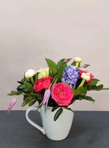 Композиция в кашпо &laquo;Весенние грёзы&raquo; от интернет-магазина цветов в 