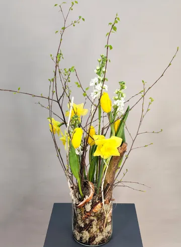 Композиция в вазе &laquo;Солнечный сад&raquo; от интернет-магазина цветов в 