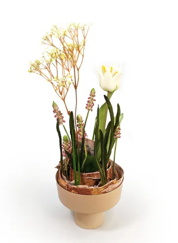 Композиция с тюльпаном 47х15 от интернет-магазина цветов в 