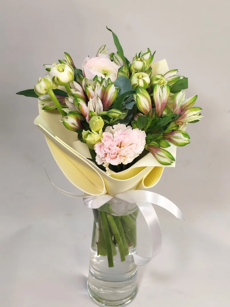 Букет &laquo;Апрельский зов&raquo; от интернет-магазина цветов в 