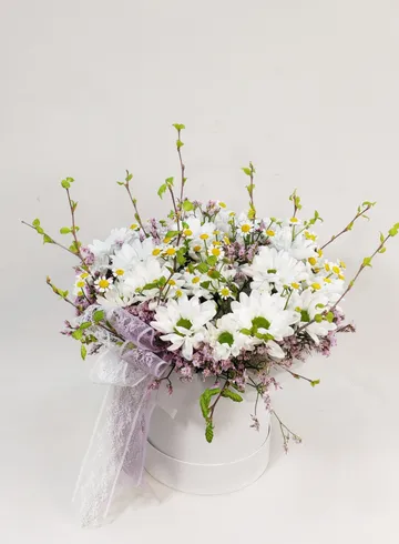 Цветы в коробке &laquo;Ромашковое поле&raquo; от интернет-магазина цветов в 