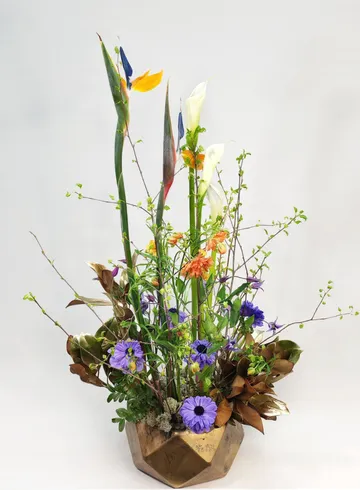 Композиция в вазе &laquo;Золотая весна&raquo; от интернет-магазина цветов в 