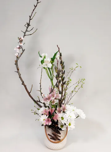 Композиция в вазе &laquo;Пасхальная япония&raquo; от интернет-магазина цветов в 